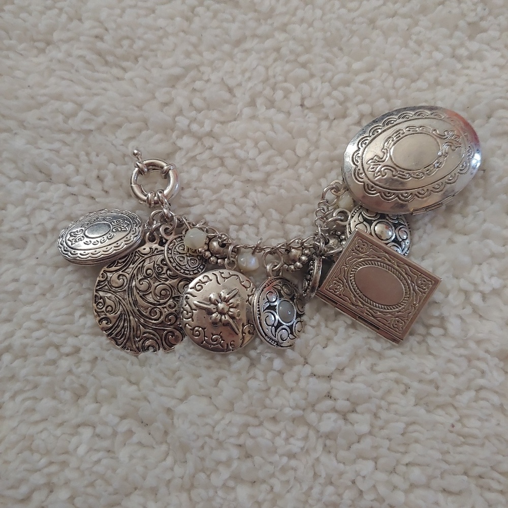 Premier Designs necklace